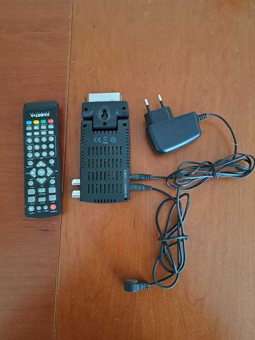 Recetor de televisão digital terrestre (TDT)