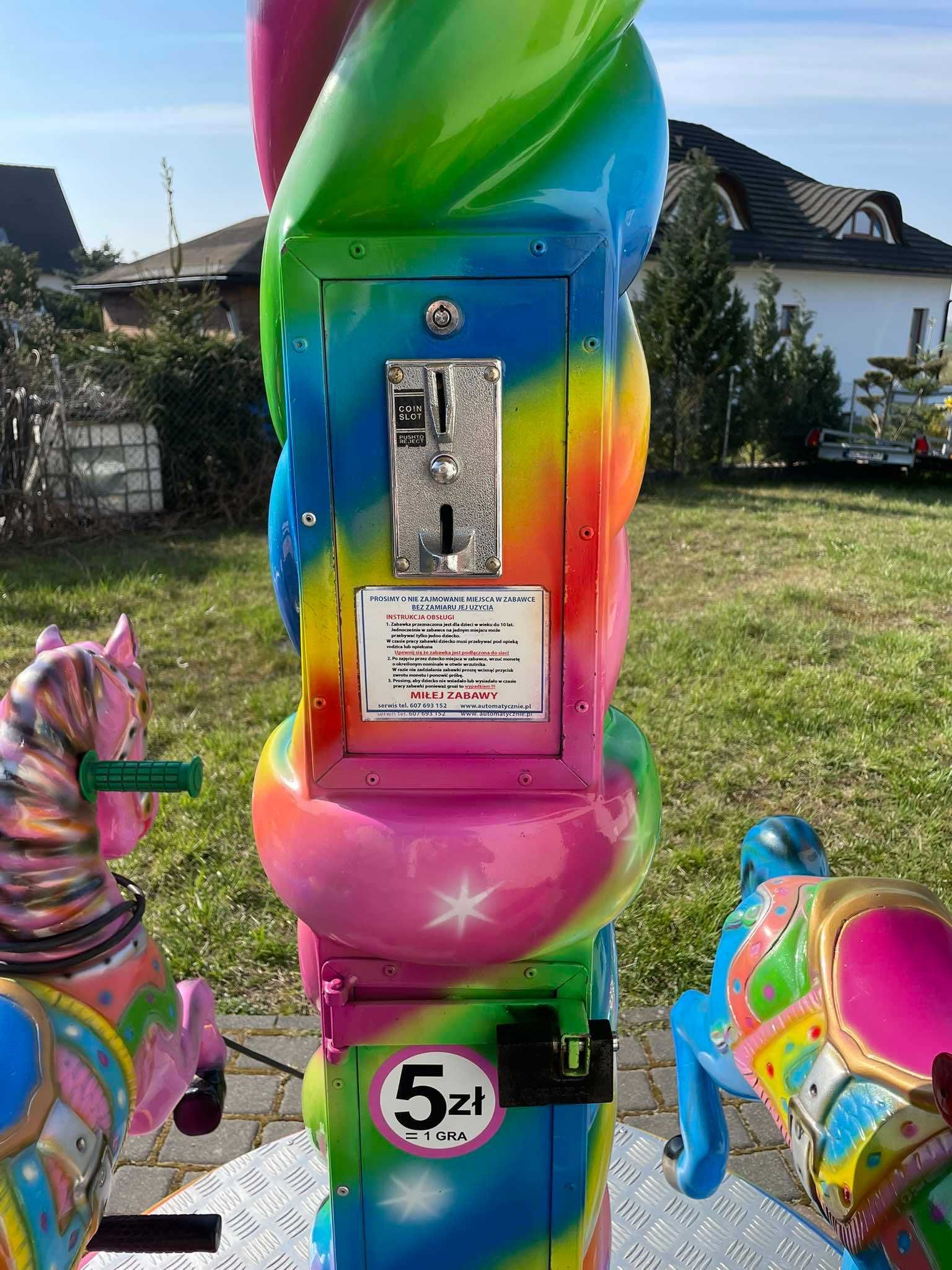 Automat zarobkowy, karuzela, koń, koniki, FIN, vending.