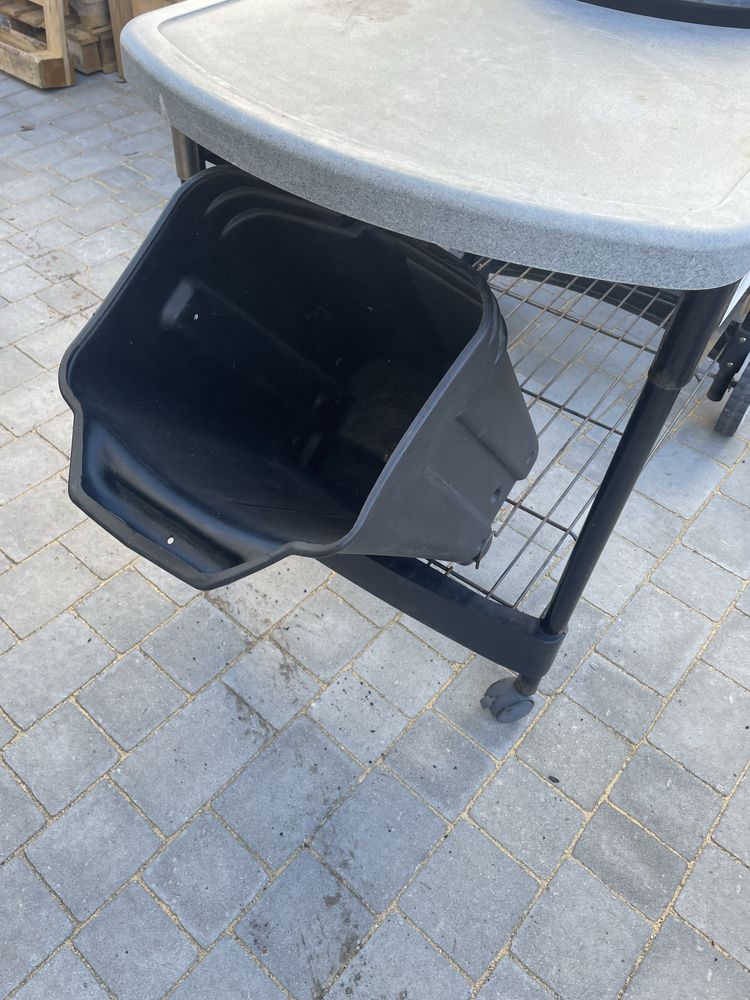 Grill weglowy Weber z gazowym rozpalaniem kubeł pokrowiec