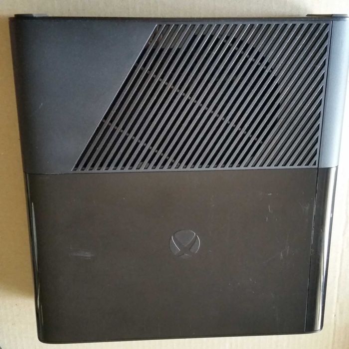 Xbox 360 E 250 Гб. приставка