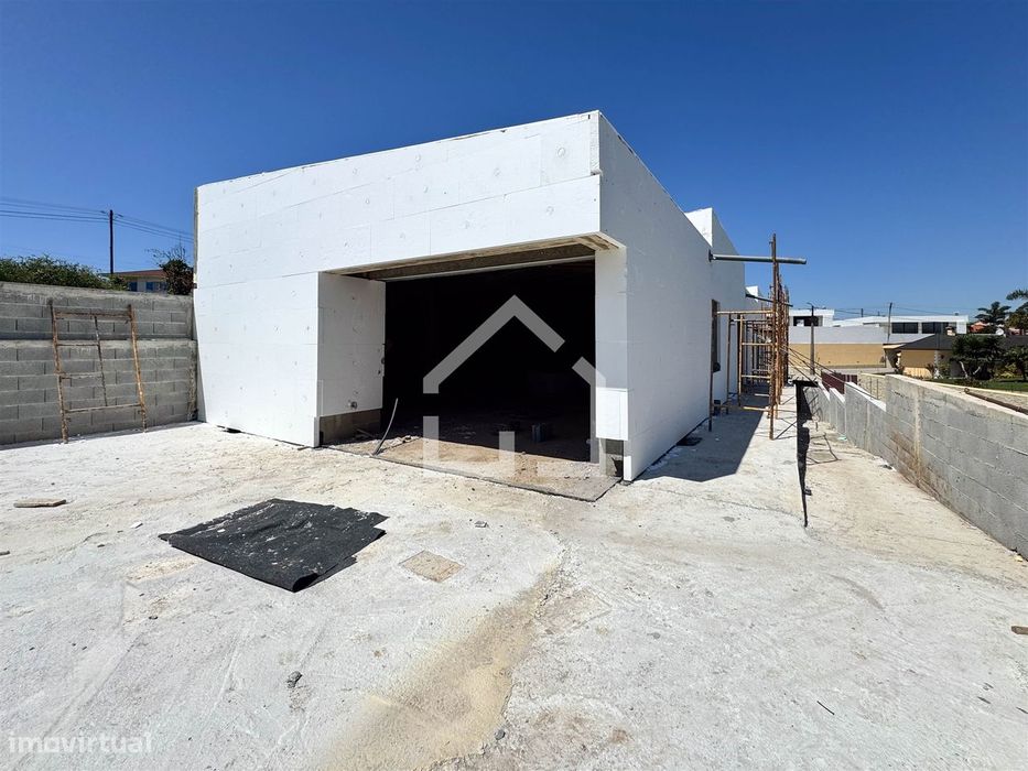 Moradia de sonho tipo casa térrea ! Em construção
