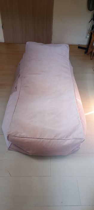 Крісло мішок, ліжко, безкаркасні меблі