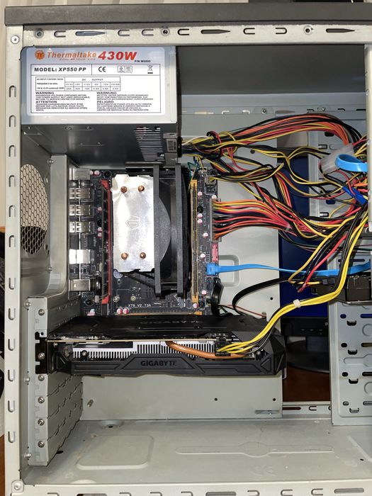 Komputer Stacjonarny-Xeon E5-2640 / GTX 1060 3GB / 16 GB RAM