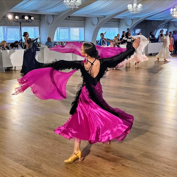 Сукня Юніори Стандарт 155-170 см XS-S