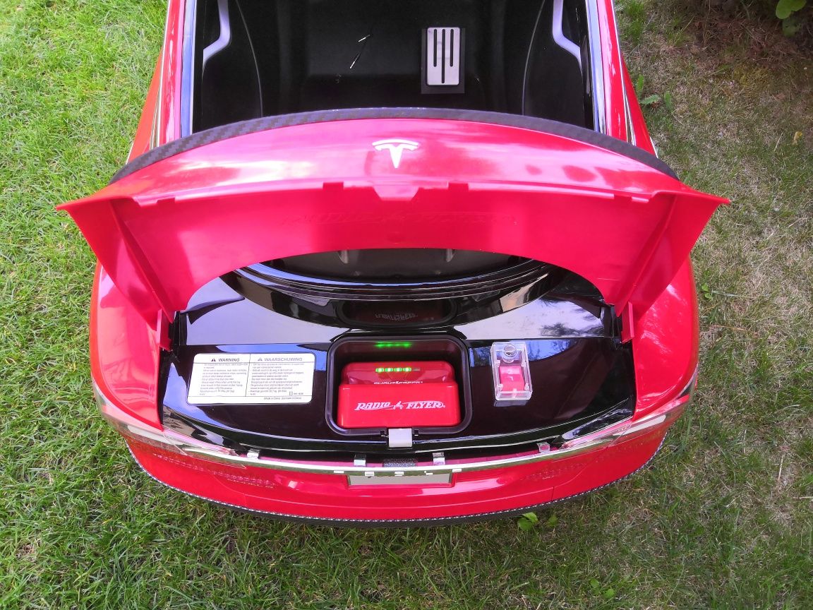 Tesla mini dla dzieci li-ion jak nowa