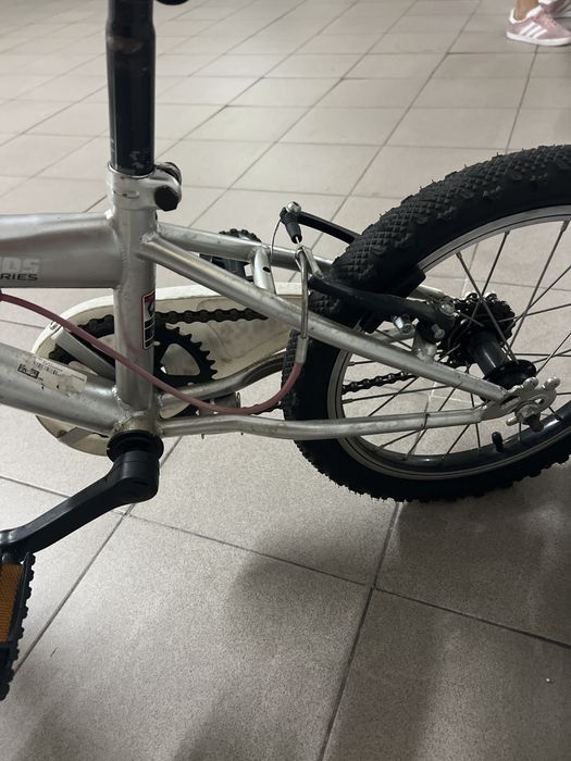 Bicicleta berg charm 16 rosa usada