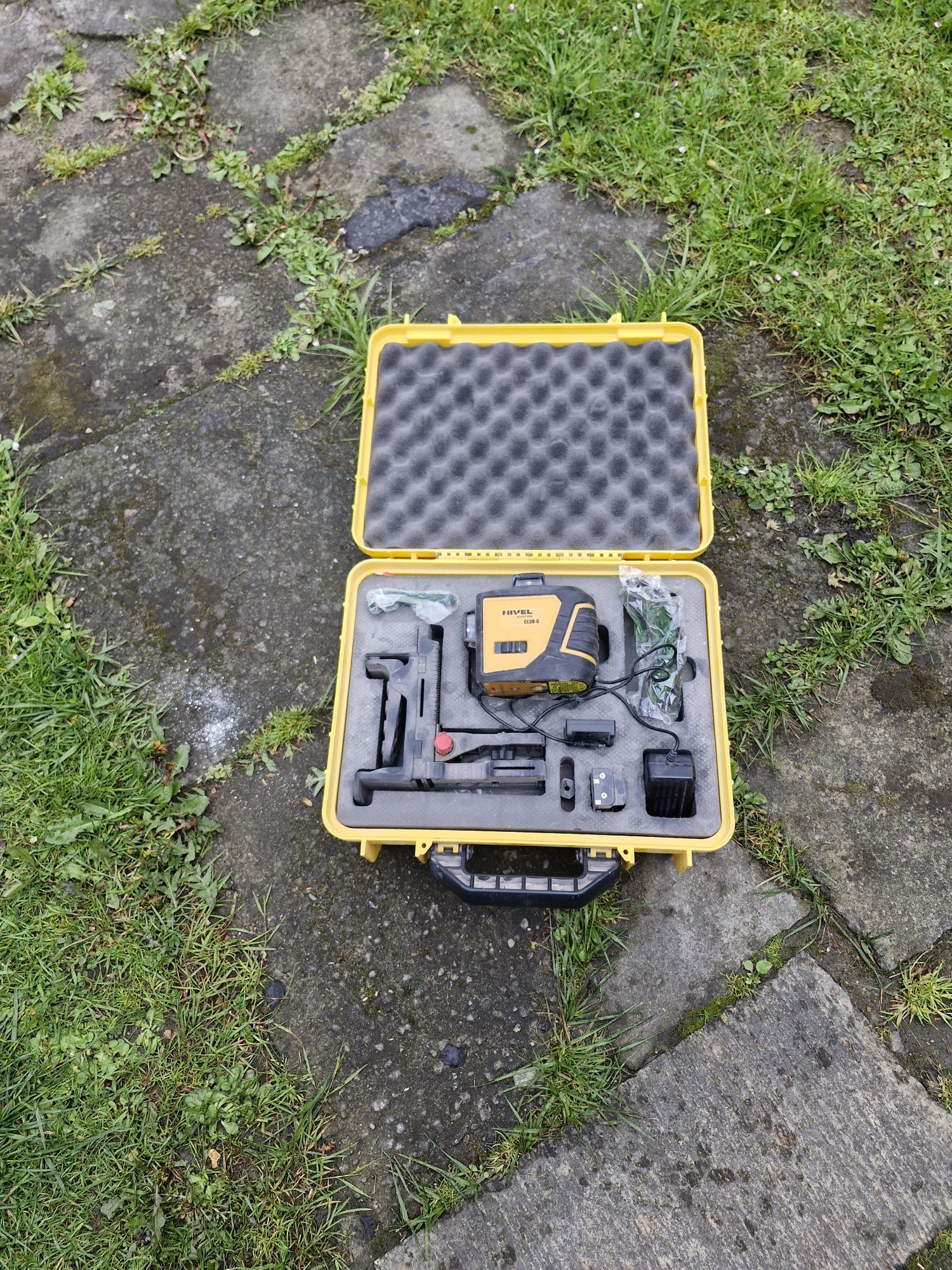 Poziomica laserowa Nivel system