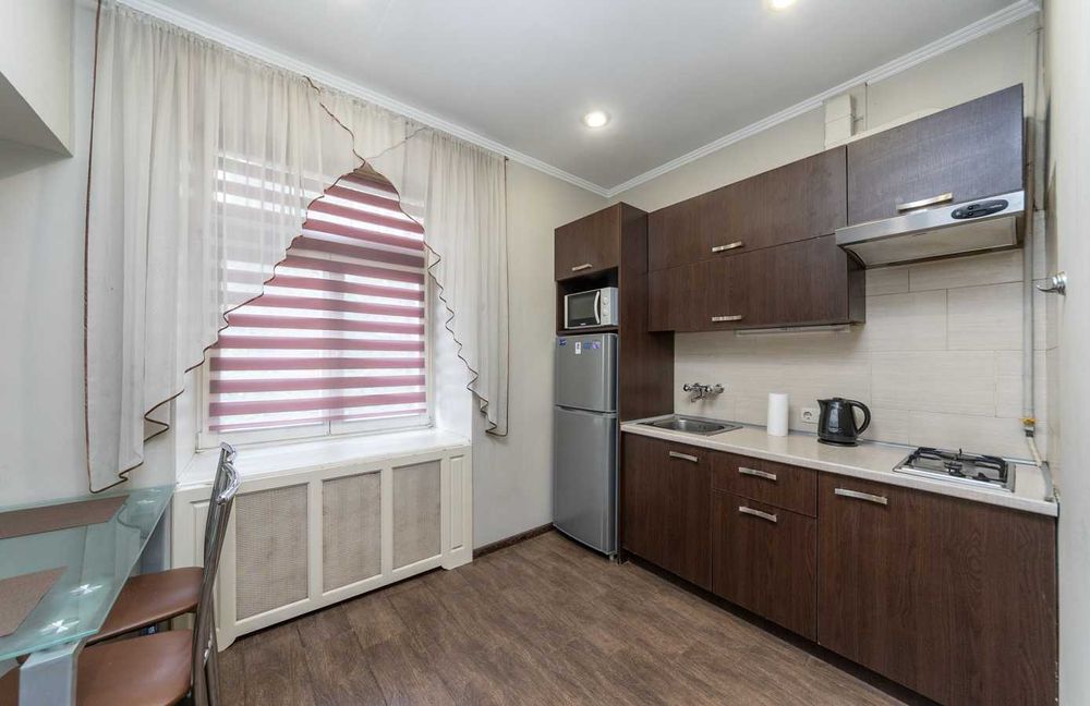 2х кімнатна квартира поруч з Палацом Україна