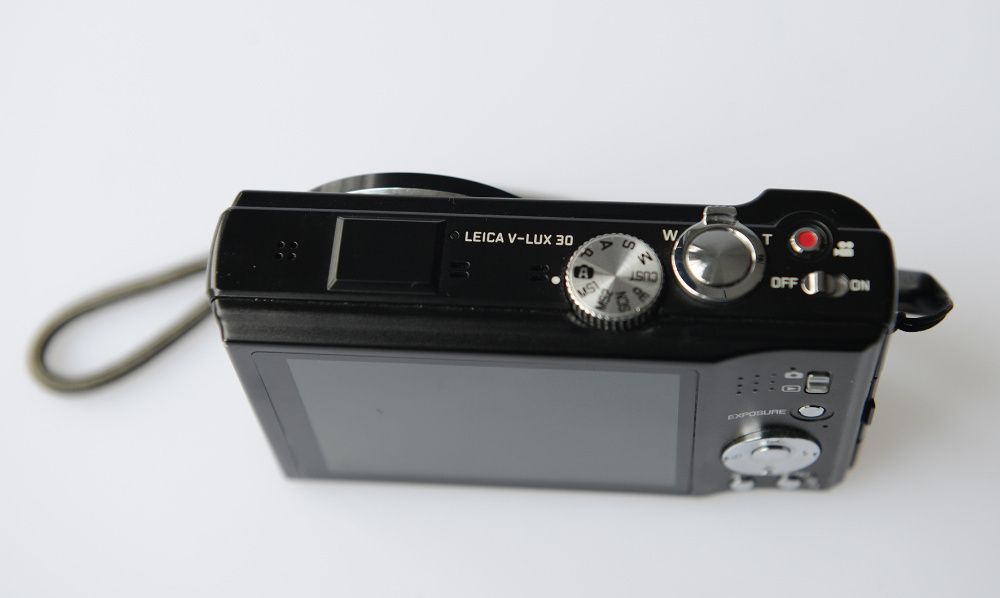 Leica V - lux 3o