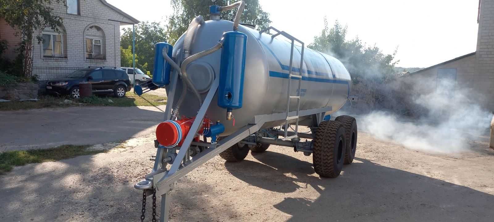 Бочка МЖТ-12 (12м3) вакумна + розкидач навозу