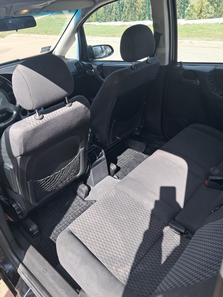 Opel Zafira 2003 1.8  LPG