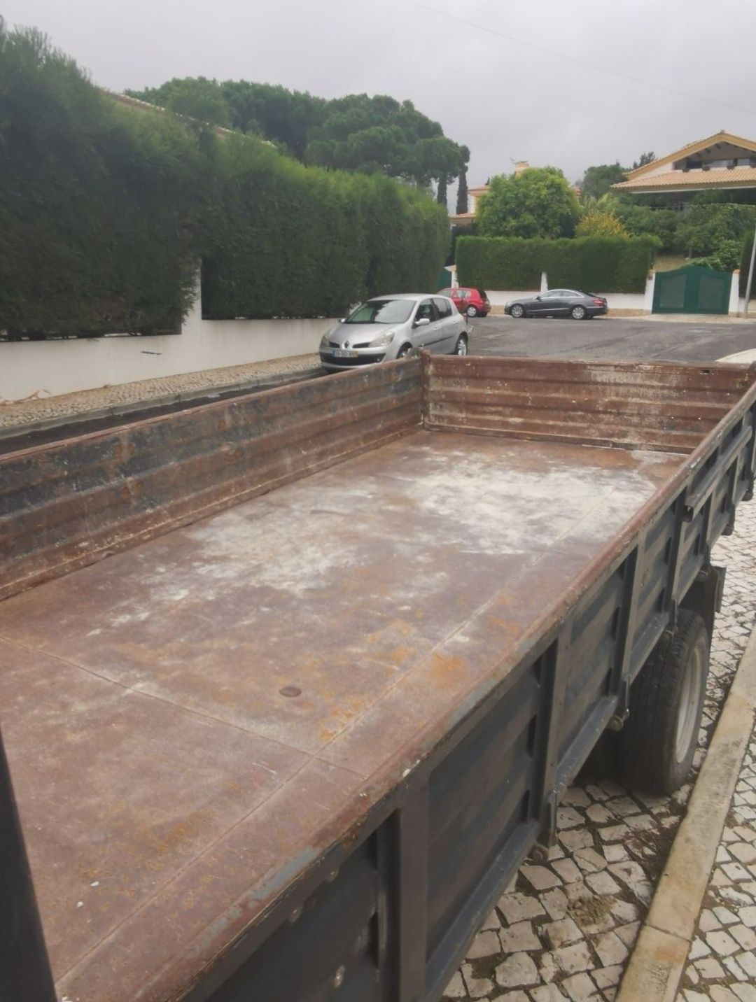 Carrinha pra frte e transporte de entulho