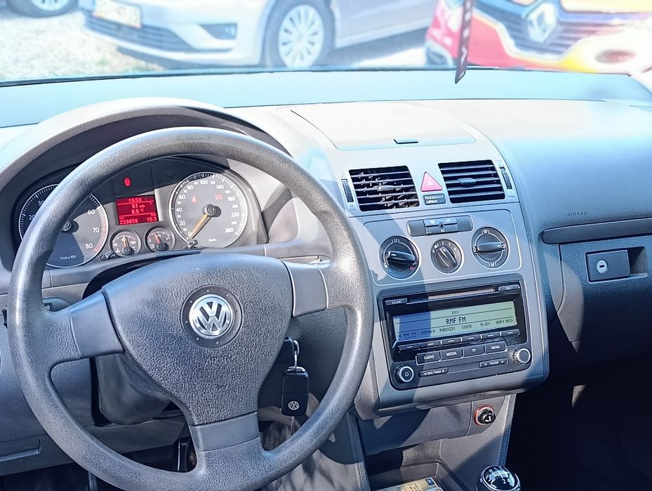 VW Touran 1.4tsi 140kM 2009r Nowy Rozrząd Nowy Olej Nowy Przegląd i OC