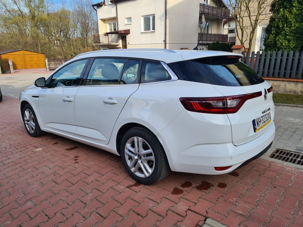 Wynajem samochodów osobowych, Renault Megane Kombi