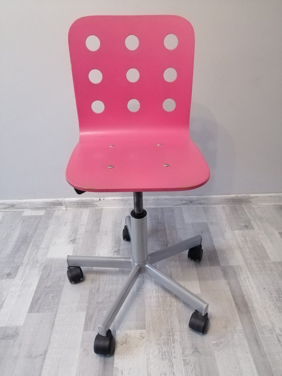 Krzesełko biurkowe