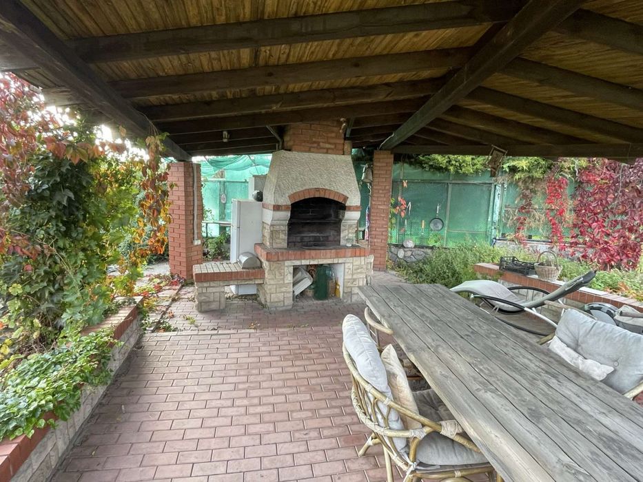 Оренда 2-поверхового будинку перша здача