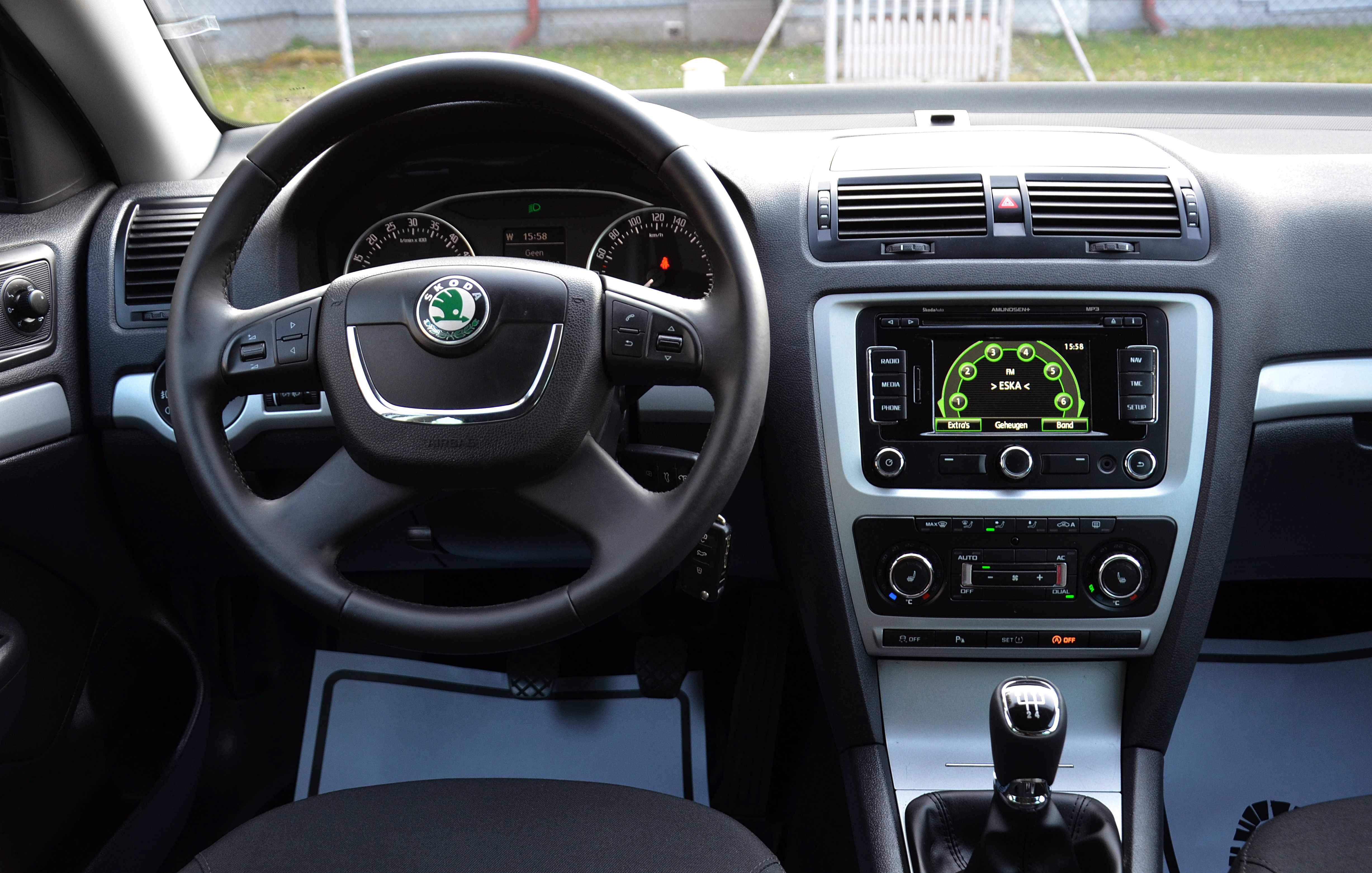 Skoda Octavia Lift 1.6TDI 105KM Navi Czujniki Zamiana Serwis Opłacony