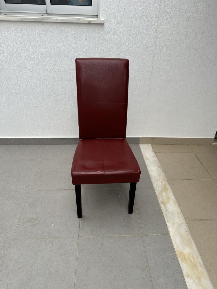 Vendo 2 Cadeiras Sala Jantar