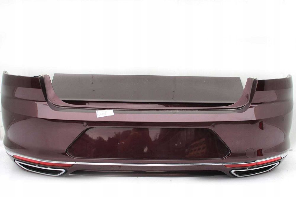 Volkswagen Passat B8- VW PASSAT B8 Задний бампер / Задній бампер