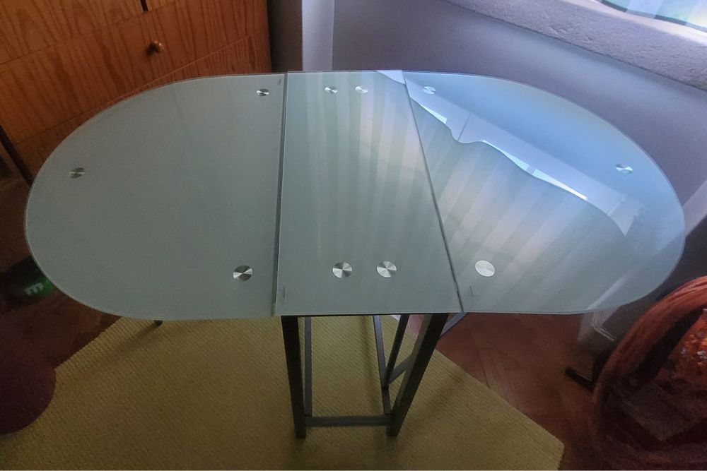 Mesa de vidro robusto