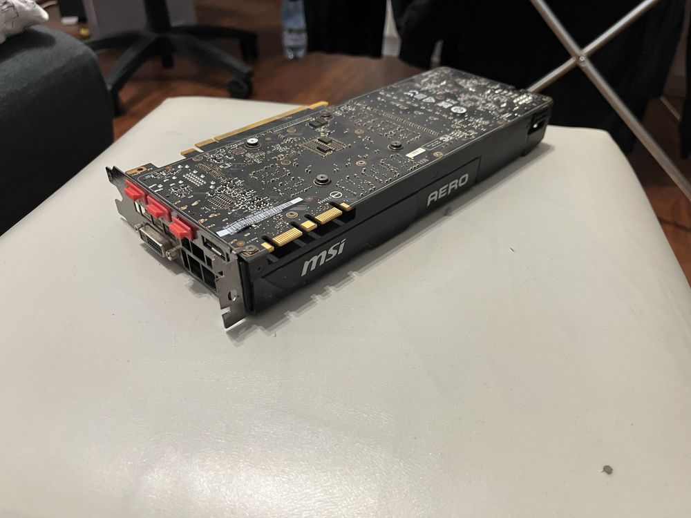 Karta graficzna msi 1080 oc aero
