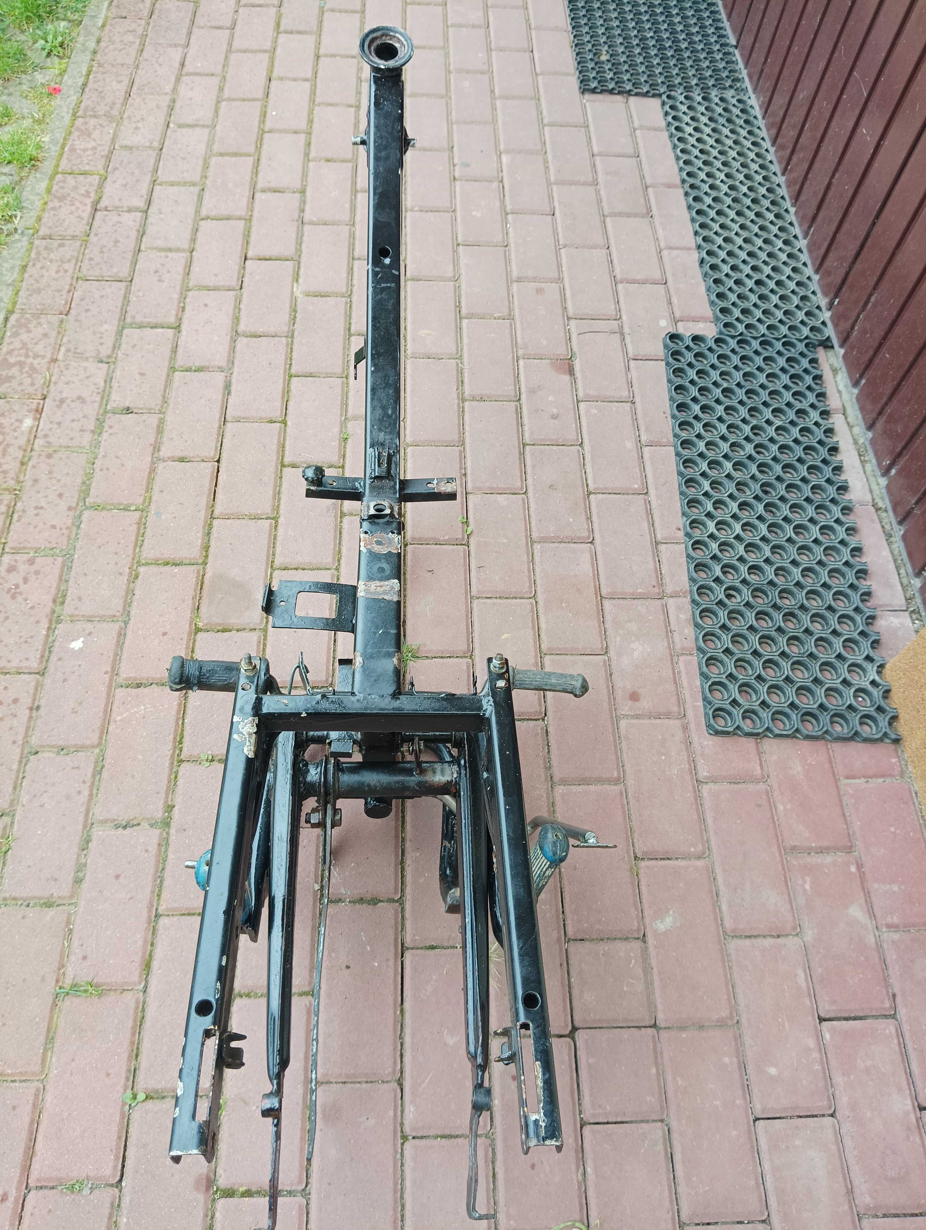 WSK-125 - 1979 rok - garbuska - rama nr S019257xx - dmuchane wahacze.