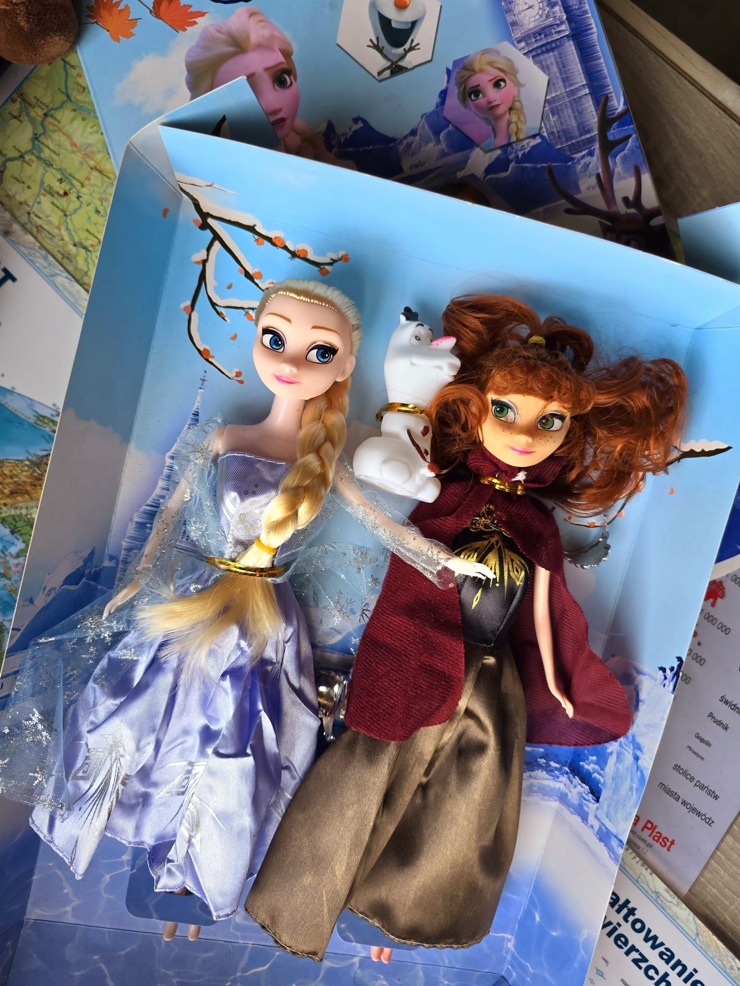 Powystawowy zestaw lalek z bajki Kraina Lodu Frozen - zabawki