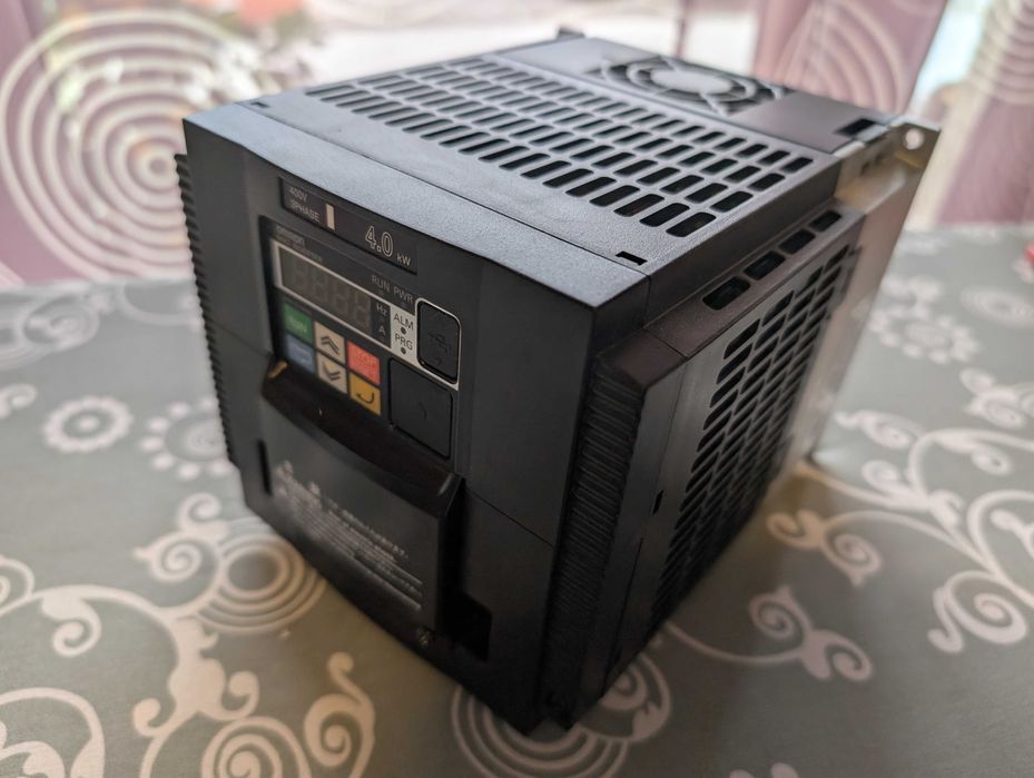 Variador de frequencia 4KW trifasico OMRON - COMO NOVO