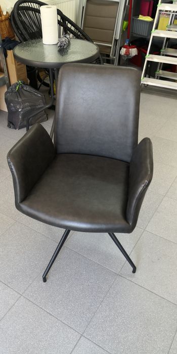 Krzesło obrotowe ze sztucznej skóry Naya