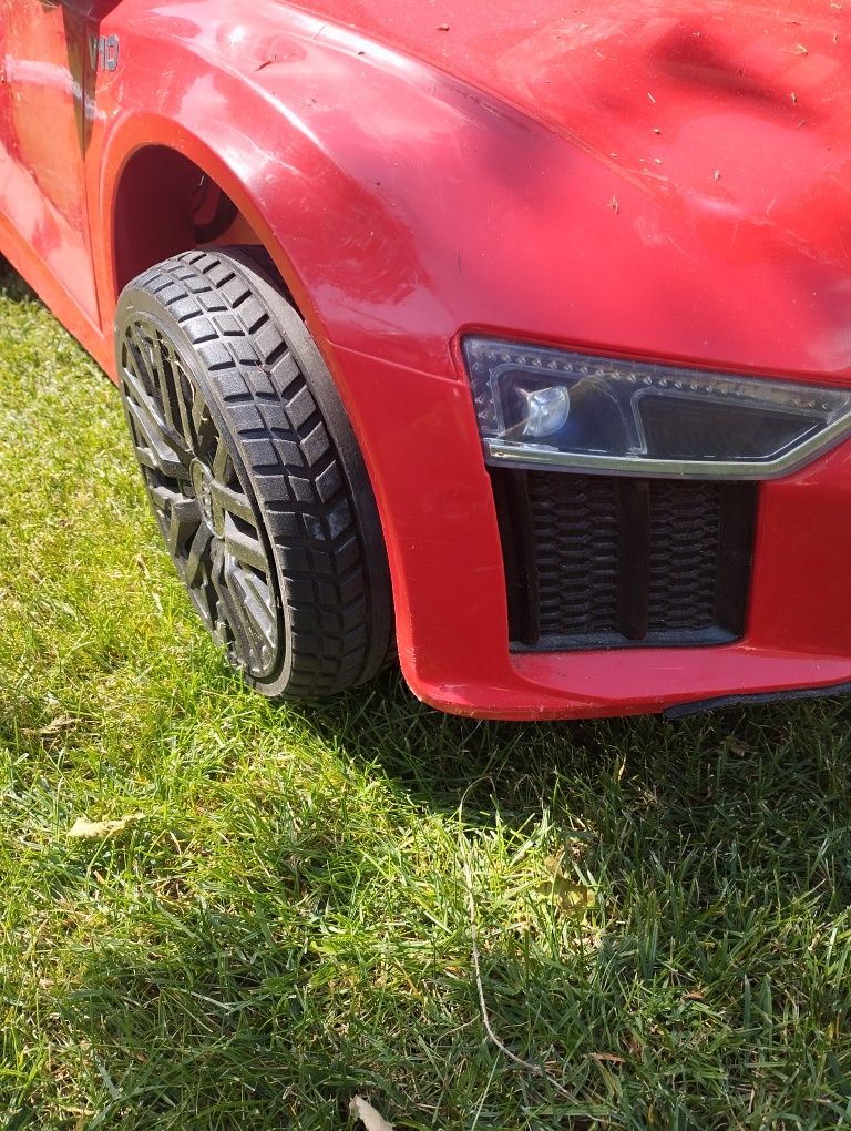 Samochód jeździk audi R8 spyder