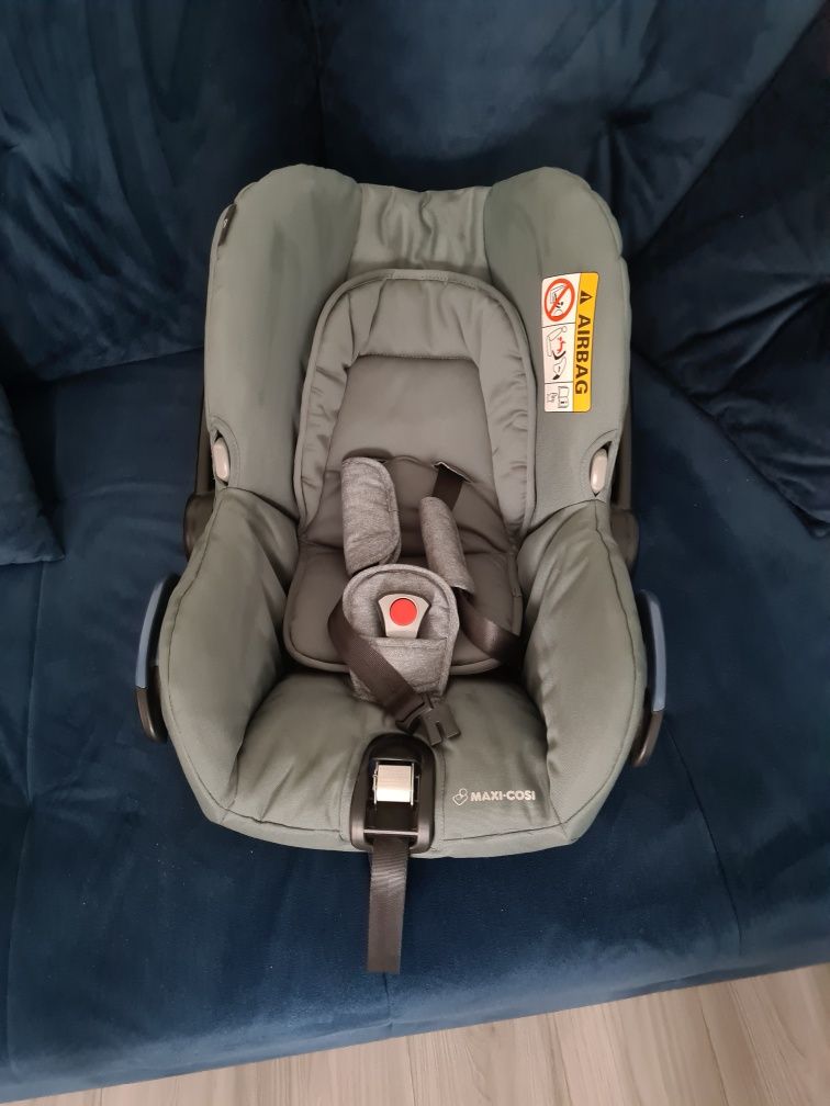 Nosidełko fotelik samochodowy maxi cosi z wkładką dla niemowlaka