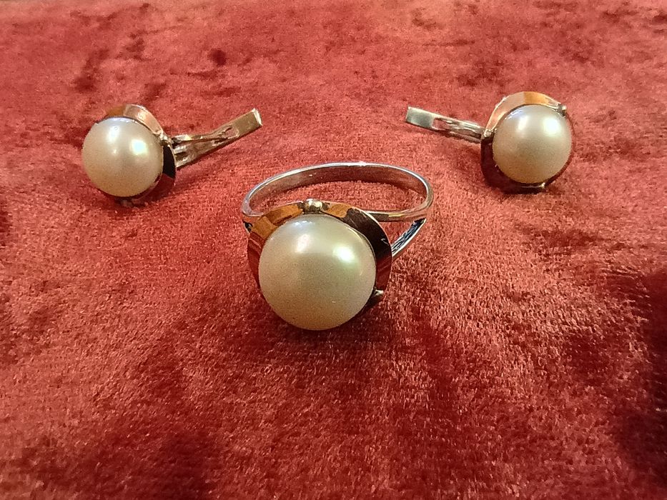 Набор серебряный с жемчугом