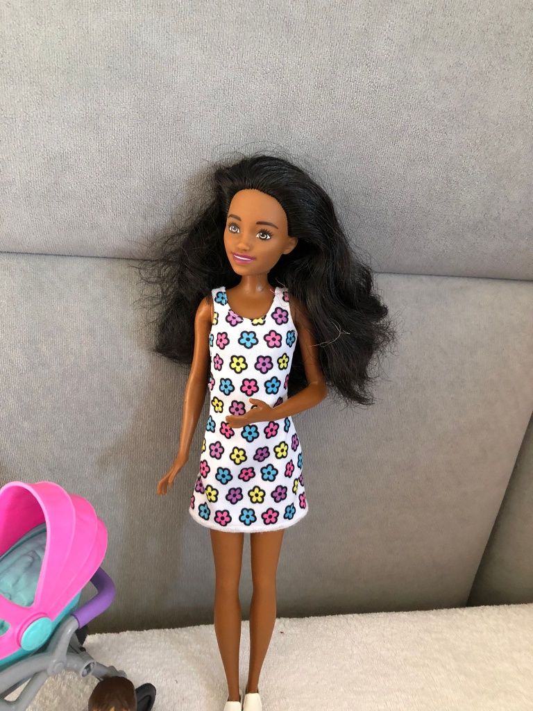 Barbie Skipper opiekunka z wózkiem i bobasem