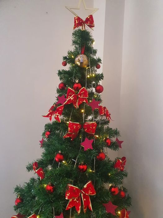 Árvore de Natal Artificial - 180cm (Nova, Perfeita!)