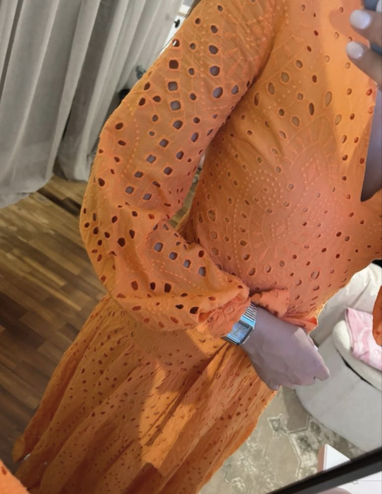 Vestido Bordado Zara
