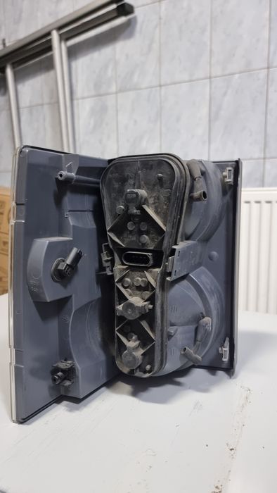 Land rover vogue l322 фара задня права.Стоп сигнал.