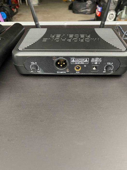 Sprzedam mikrofony Karsect WR-25D