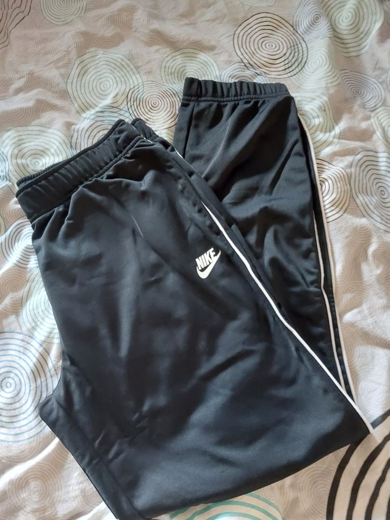 Spodnie dresowe Nike, M