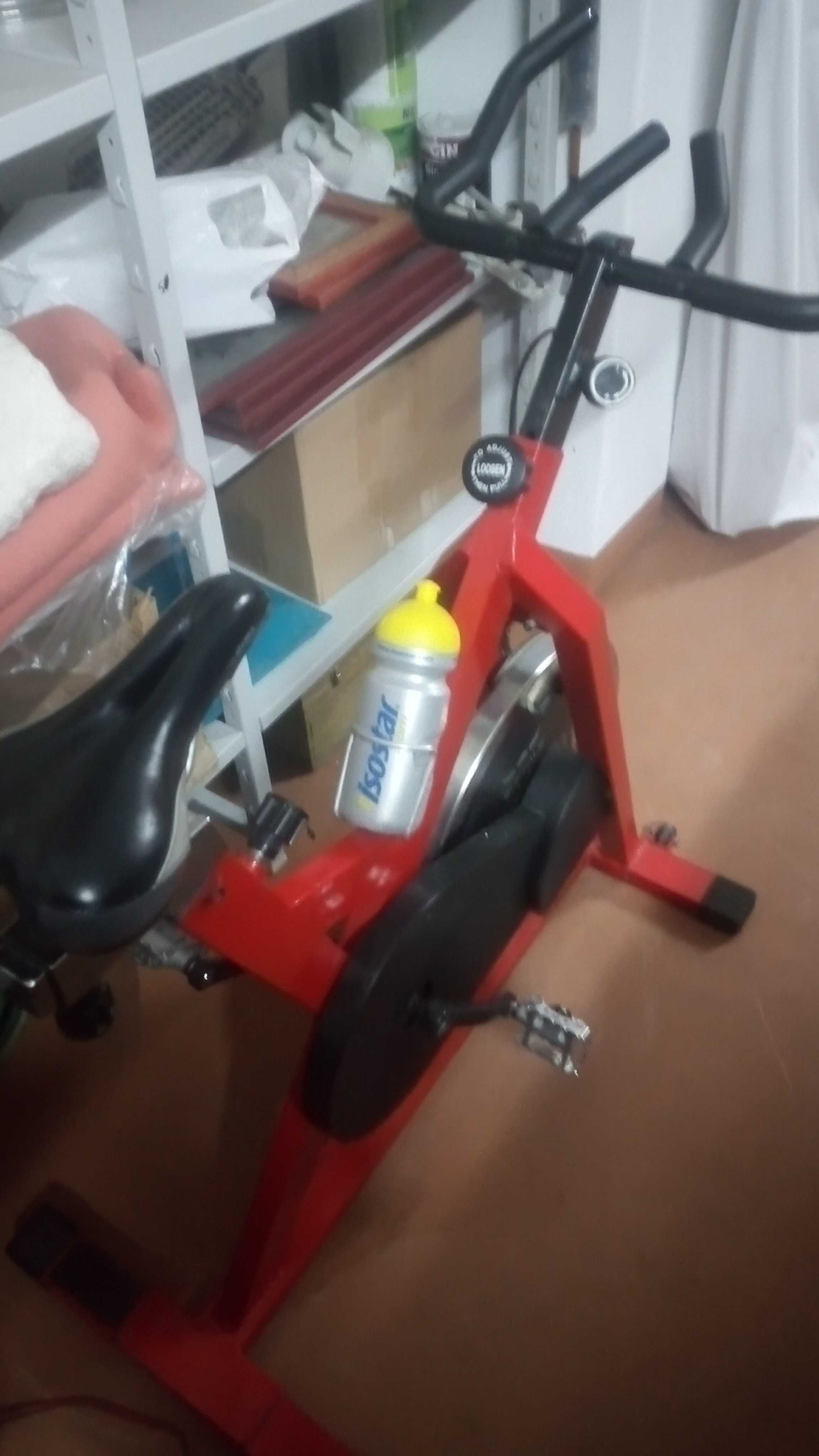 Bicicleta de ginásio estática