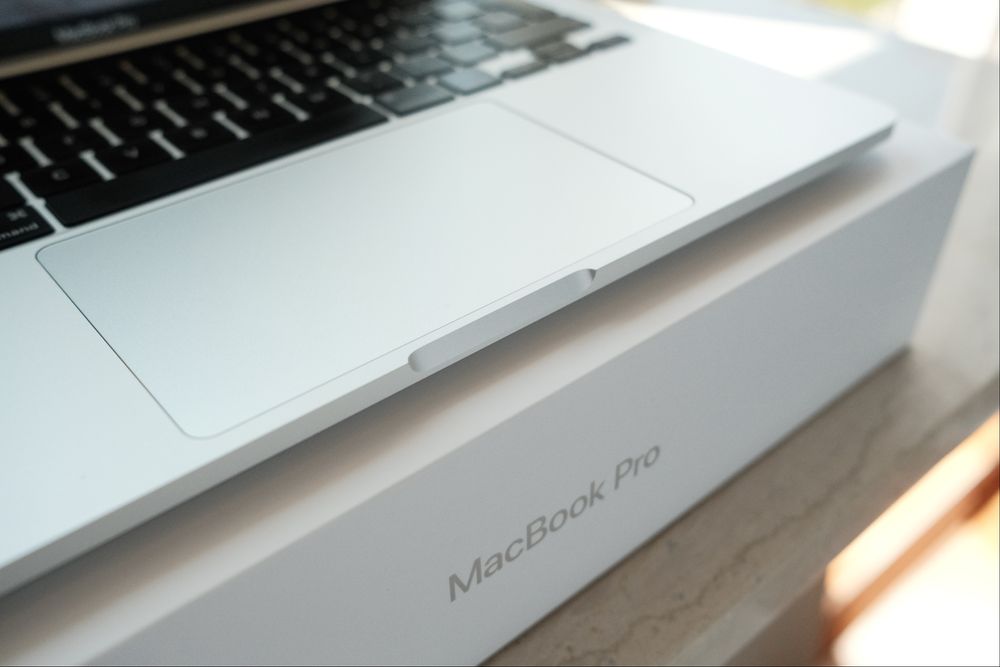 Apple MacBook Pro 13” M1 8/512 GB Srebrny (STAN IDEALNY) MacBook Air