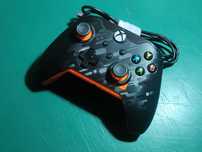 PDP Kontroler przewodowy Xbox PC Pad Czarny Atomic Pomarańczowy