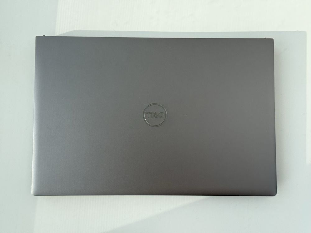 Dell Vostro 5410 / i7-11390H / 16GB RAM / 512GB SSD / 14” FHD