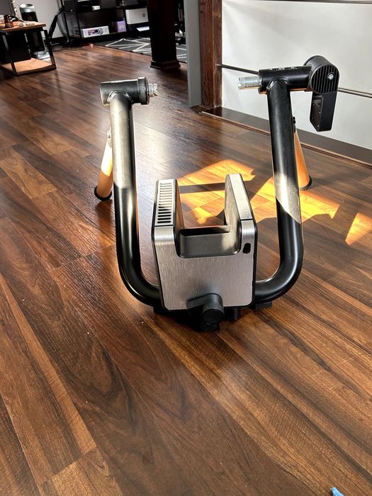 Trenażer rowerowy ELITE Tuo