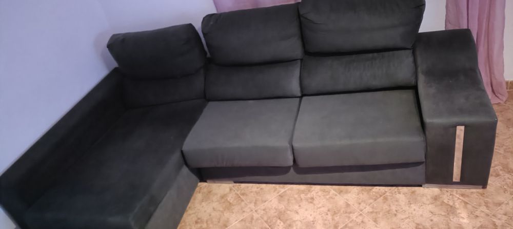 Sofá com chaise long