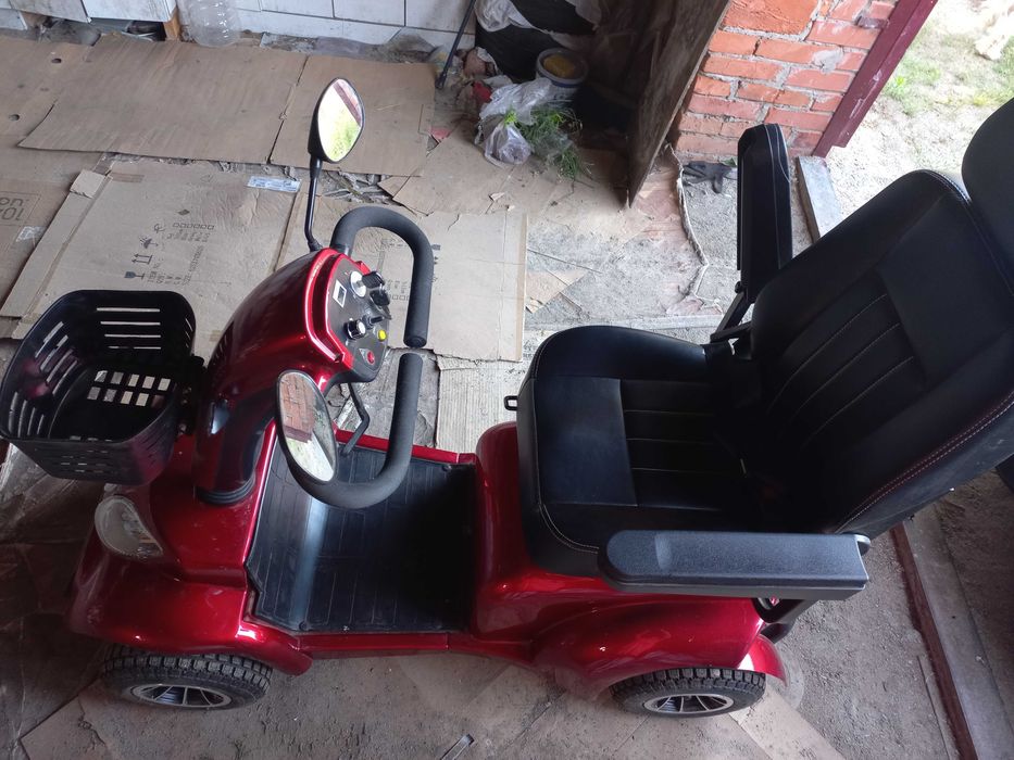 Електроскутер для людей із інвалідністю та похилого віку