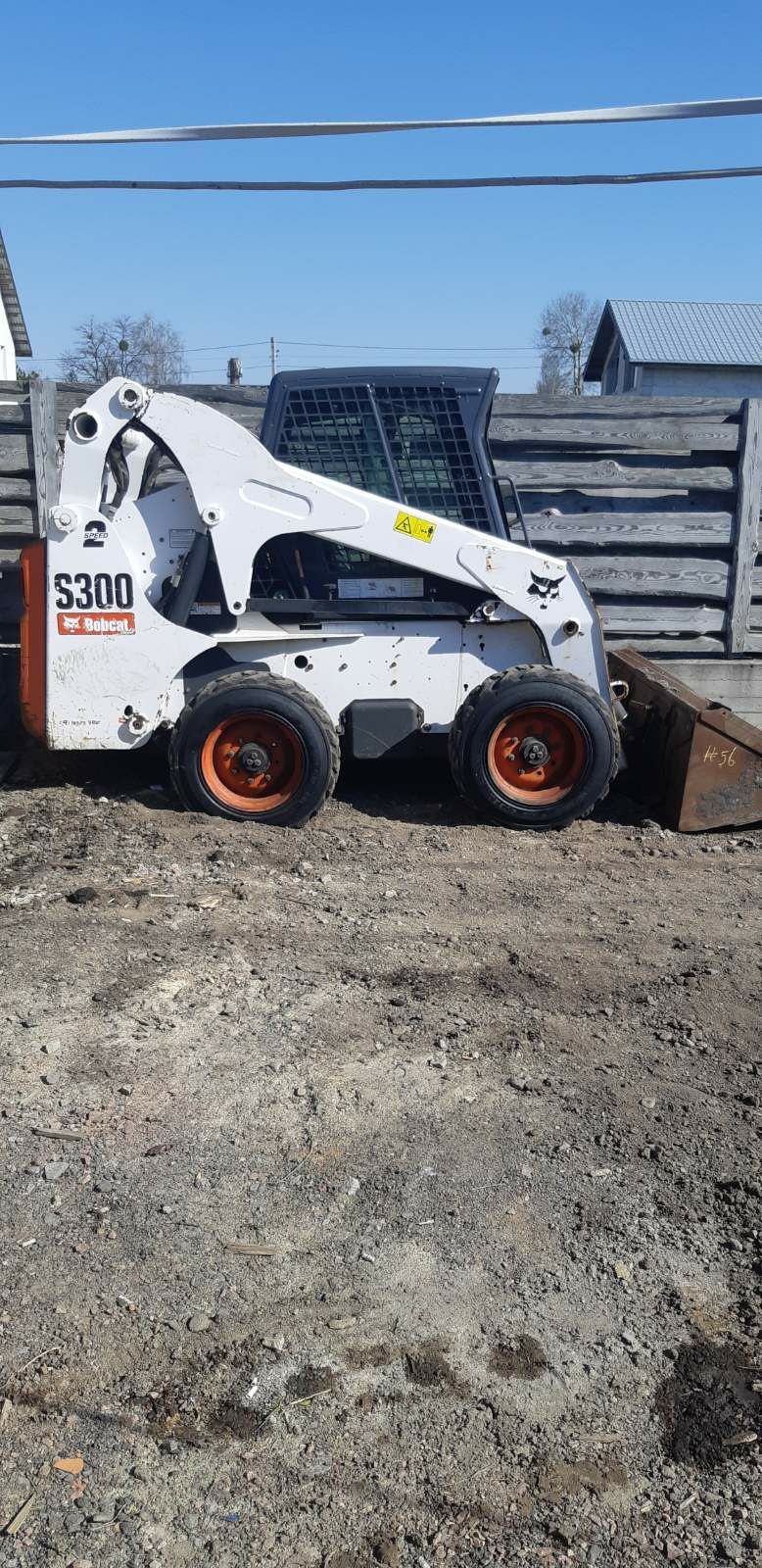 Продам мини погрузчик Bobcat S300