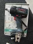 Bosh klucz udarowy GDS 18V-EC 250