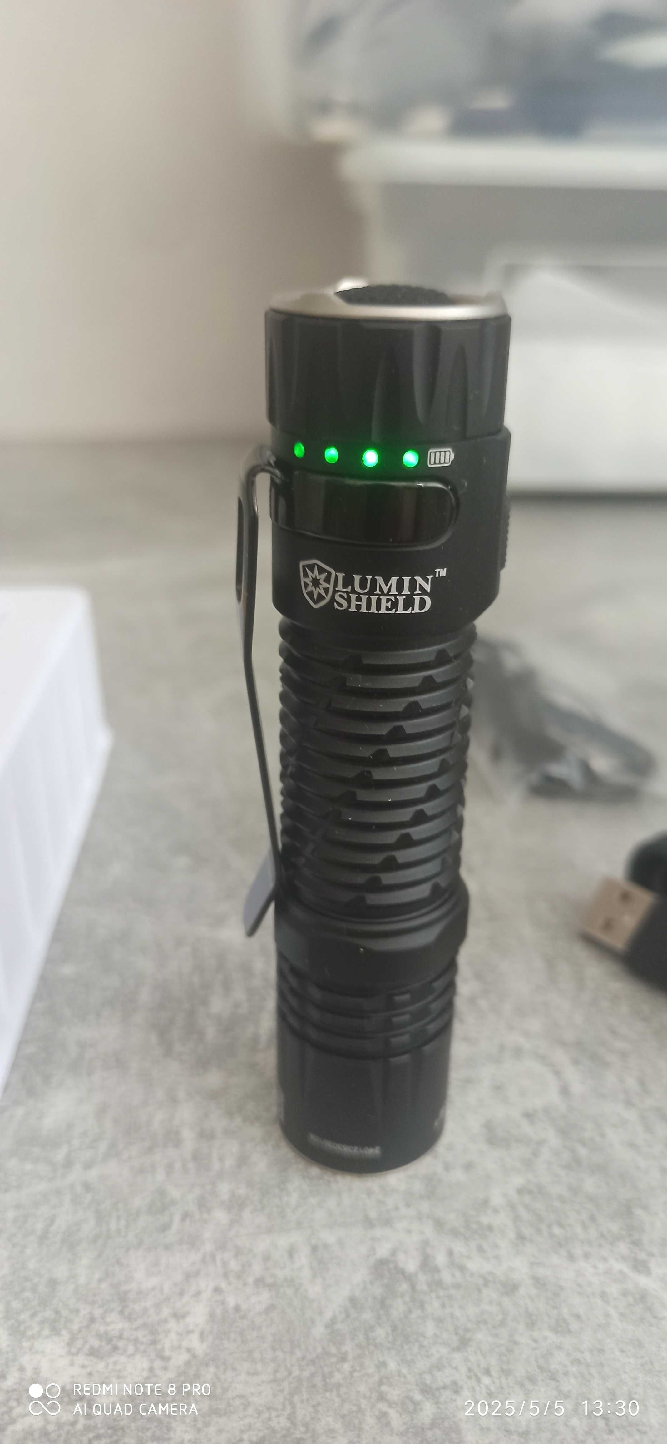 Latarka Nitecore edc 33