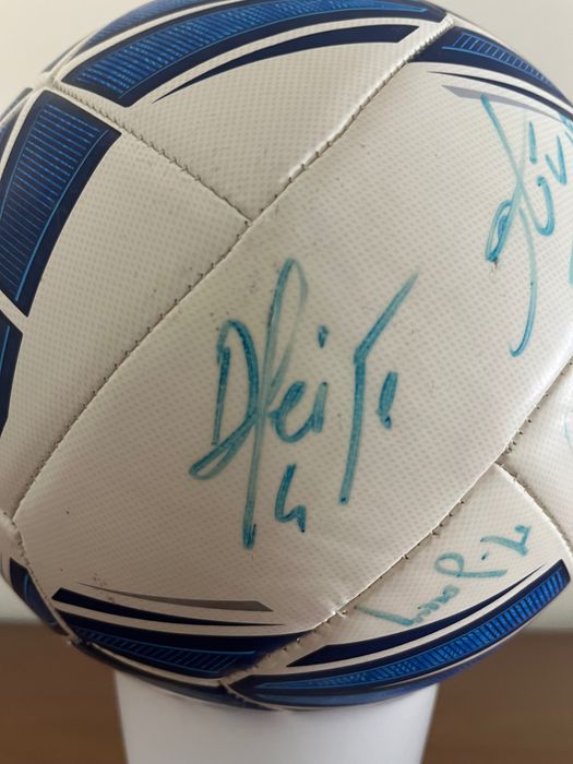 Bola New Balance Assinada pelo plantel campeão do Porto 2019/202