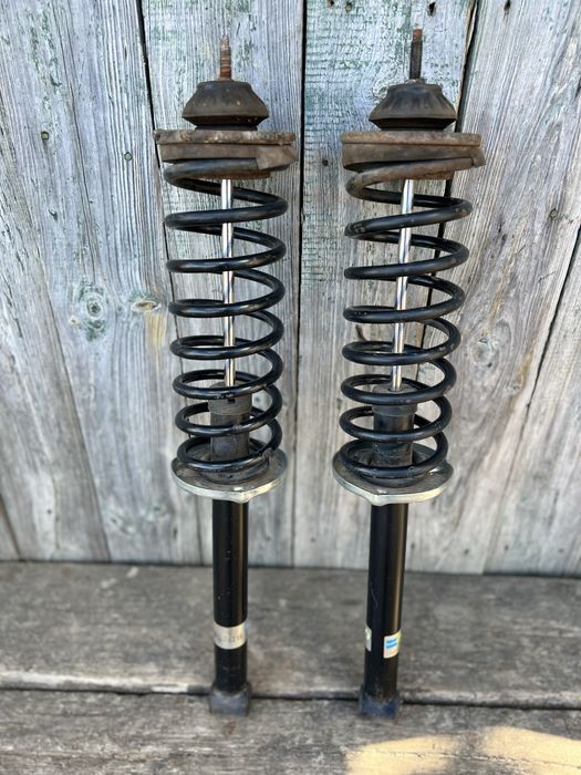 Продам амортизаторы задние фольцваген венто